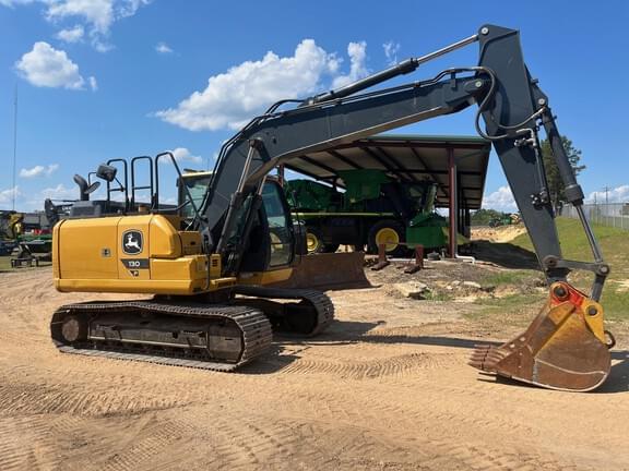 Image of John Deere 130P Primary image