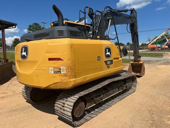 Image of John Deere 130P equipment image 3