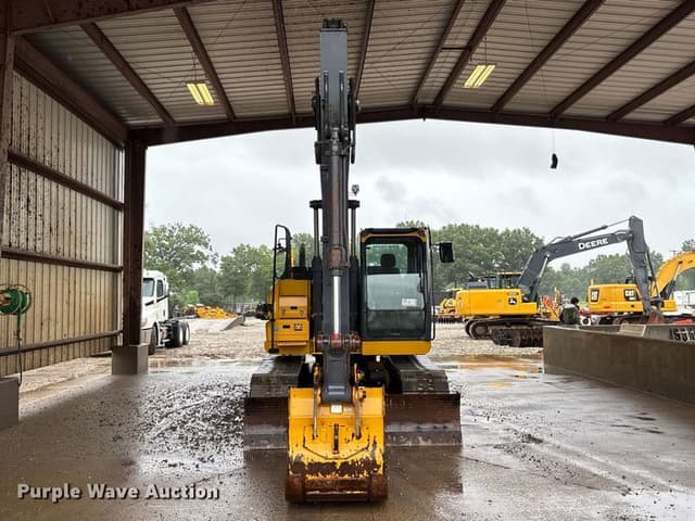 Image of John Deere 130P equipment image 1
