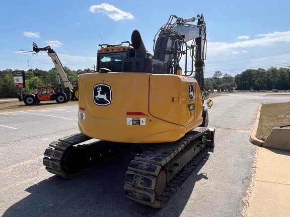 Image of John Deere 135P equipment image 2