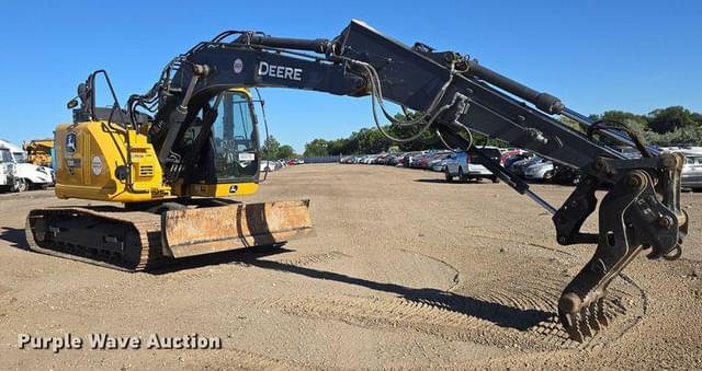 Image of John Deere 135P equipment image 2