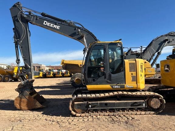 2023 John Deere 135G Equipment Image0
