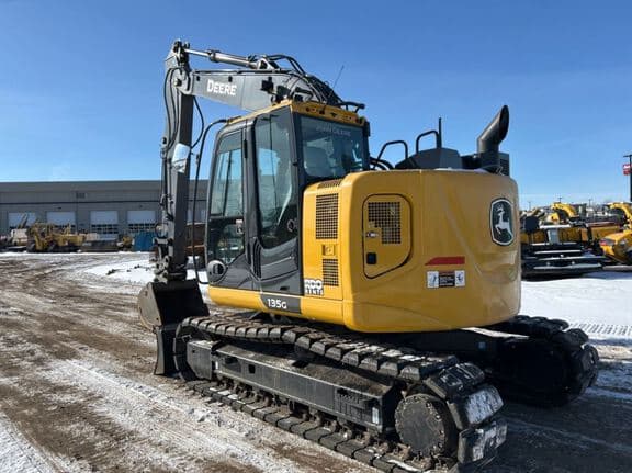 Image of John Deere 135G equipment image 2
