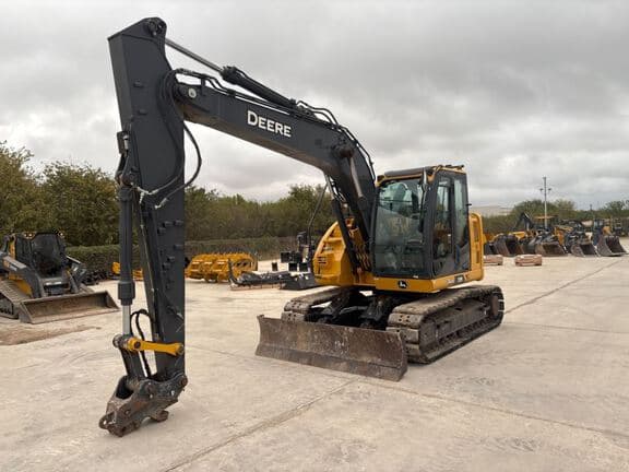 Image of John Deere 135P Primary image