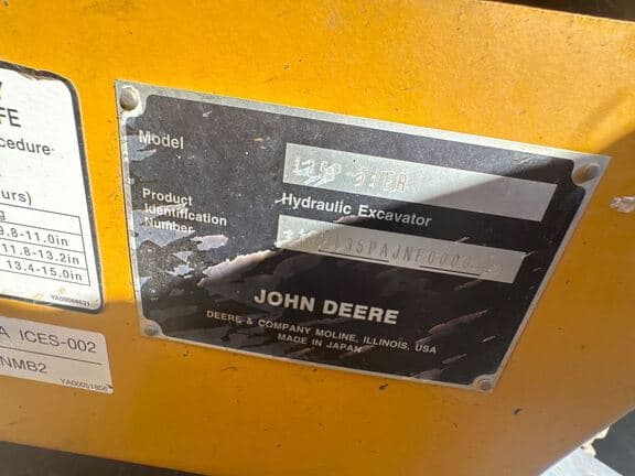 Image of John Deere 135P equipment image 4