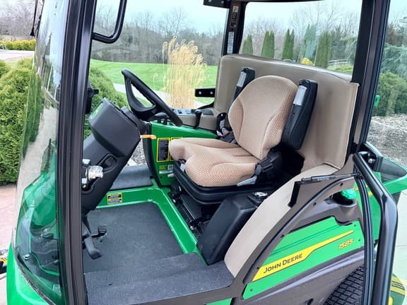 Image of John Deere 1585 equipment image 4