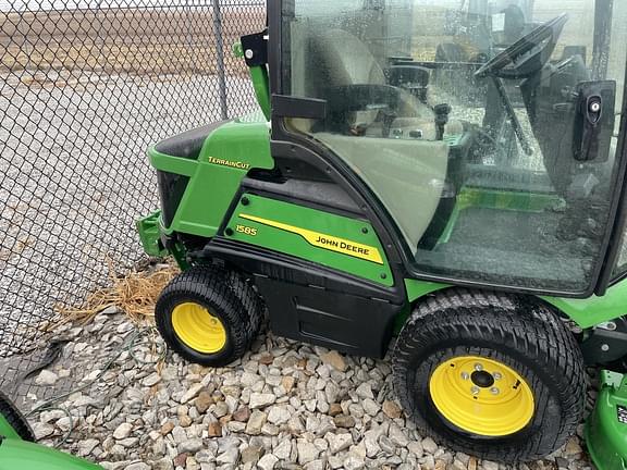 Image of John Deere 1585 equipment image 4