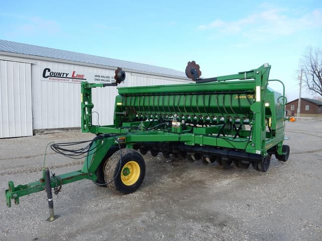 Image of John Deere 1590 equipment image 1