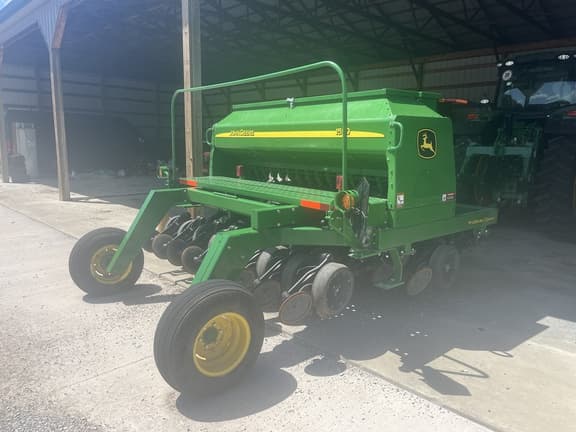 Image of John Deere 1590 equipment image 3