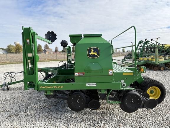 Image of John Deere 1590 equipment image 3