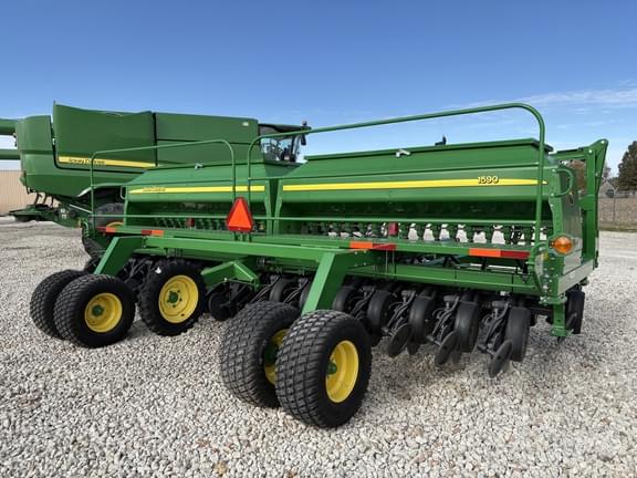 Image of John Deere 1590 equipment image 2