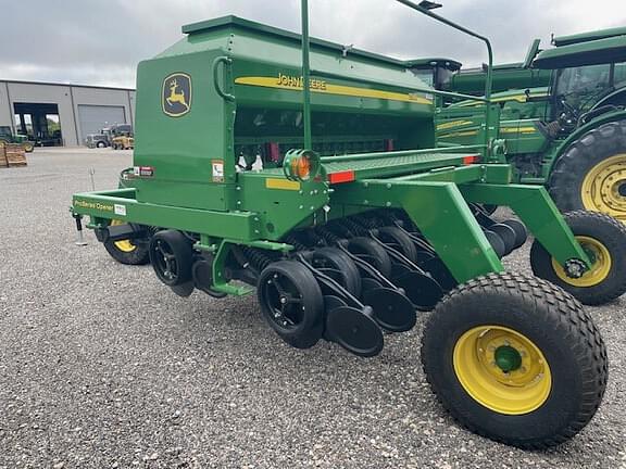 Image of John Deere 1590 equipment image 3