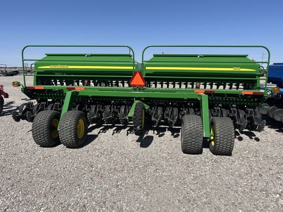 Image of John Deere 1590 equipment image 2