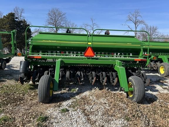 Image of John Deere 1590 equipment image 2