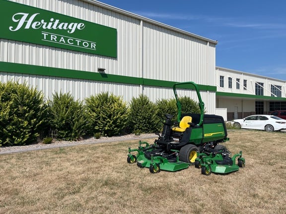 2023 John Deere 1600 Equipment Image0