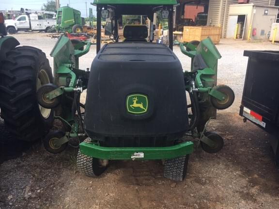Image of John Deere 1600 Turbo III equipment image 2