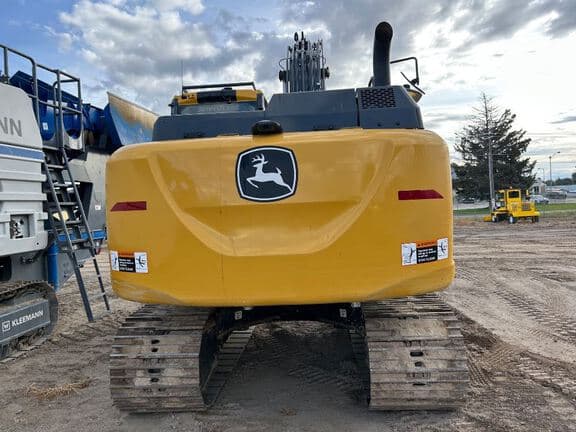 Image of John Deere 160P equipment image 2