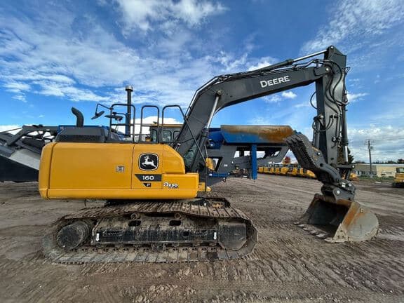 Image of John Deere 160P Primary image