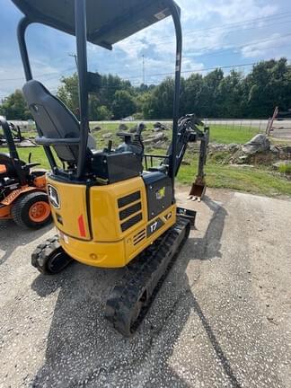 Image of John Deere 17P equipment image 4