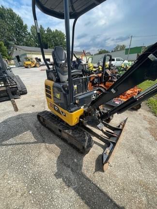 Image of John Deere 17P equipment image 1