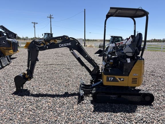 Image of John Deere 17P equipment image 1