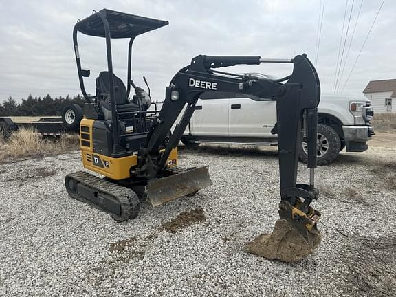 Image of John Deere 17P equipment image 2