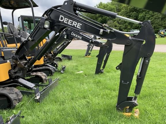 Image of John Deere 17P equipment image 4