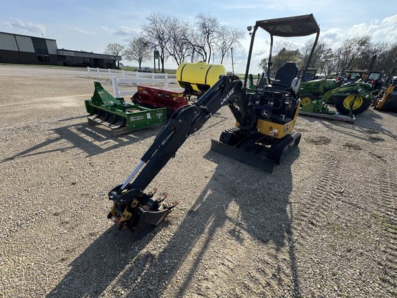 2023 John Deere 17P Equipment Image0