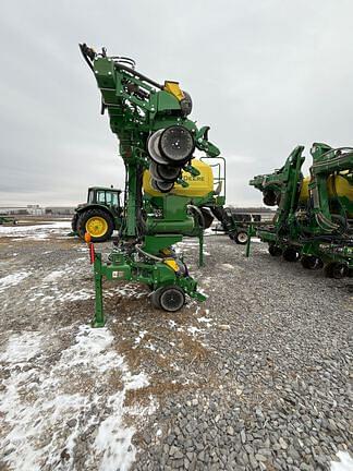 Thumbnail image John Deere 1725 4