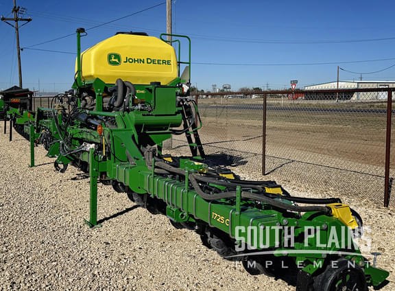 Image of John Deere 1725C equipment image 2