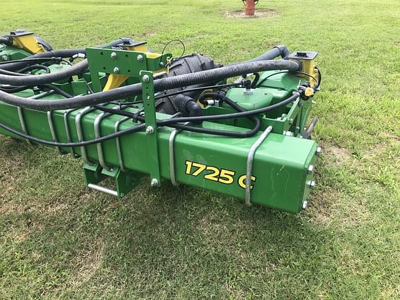 Image of John Deere 1725C equipment image 1