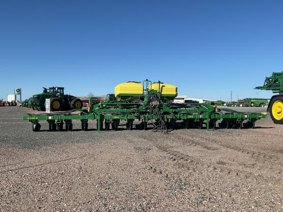 Image of John Deere 1725 equipment image 2