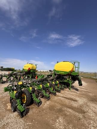 Main image John Deere 1725