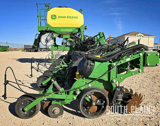 Image of John Deere 1725C Image 1