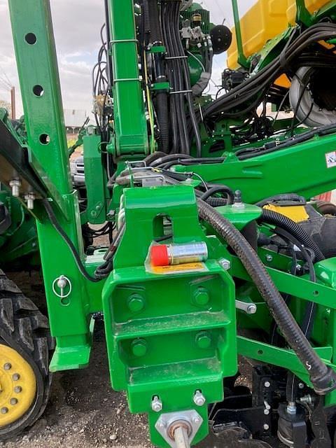 Image of John Deere 1725C equipment image 2