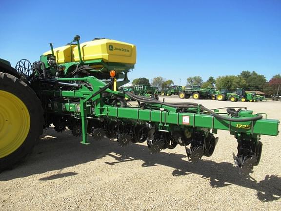 Image of John Deere 1725C equipment image 4