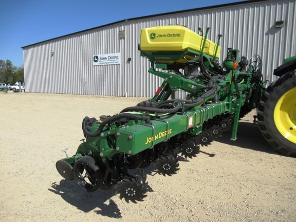 Main image John Deere 1725C