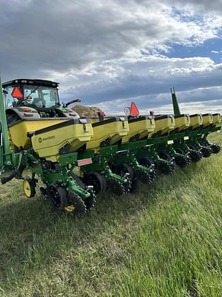 Image of John Deere 1755 equipment image 2