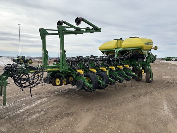 2023 John Deere 1770 Equipment Image0