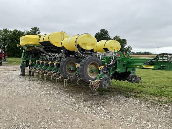 2023 John Deere 1775 Equipment Image0