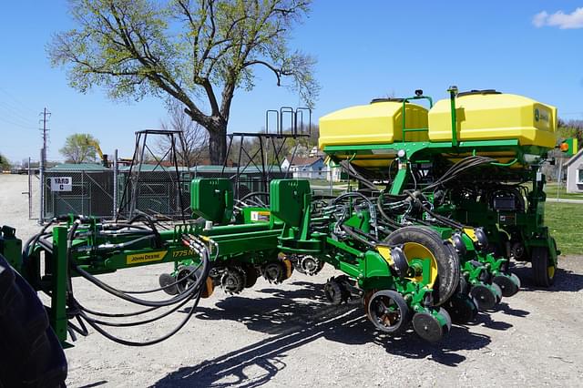 Image of John Deere 1775 equipment image 3