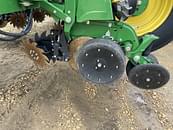 Thumbnail image John Deere 1775 4