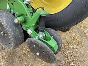 Main image John Deere 1775 5