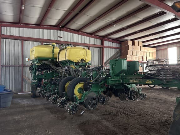 Image of John Deere 1775 Primary image
