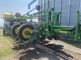 Main image John Deere 1775 0