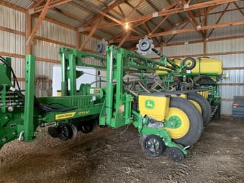 Main image John Deere 1775