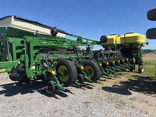 Main image John Deere 1775 0