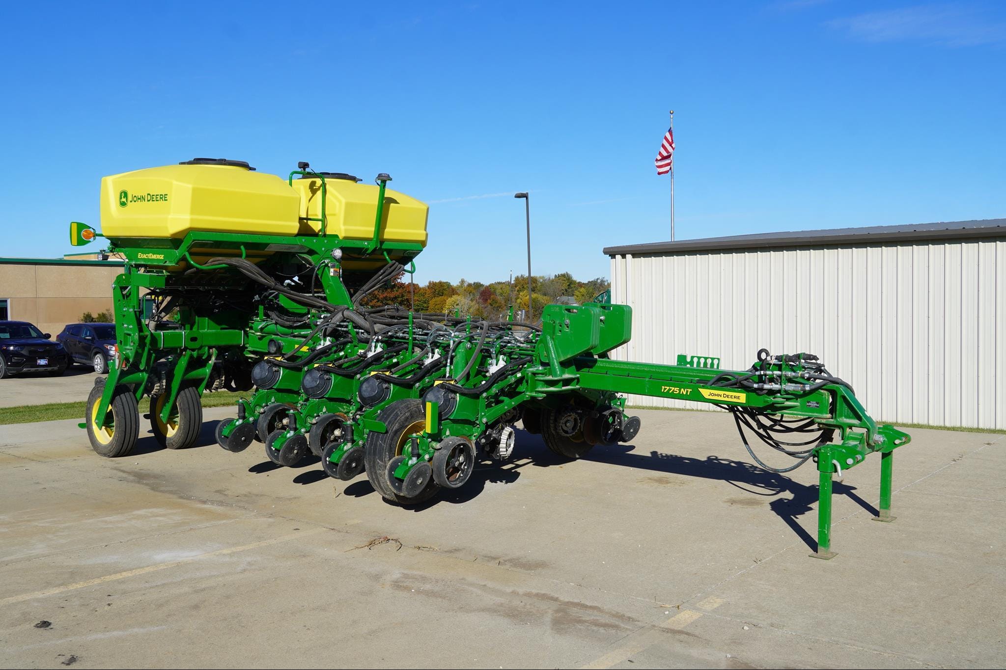 2023 John Deere 1775 Equipment Image0