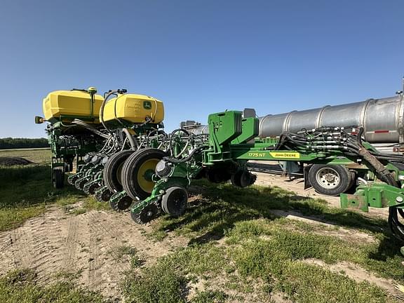Image of John Deere 1775 equipment image 1