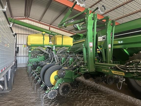 Image of John Deere 1775 Primary image